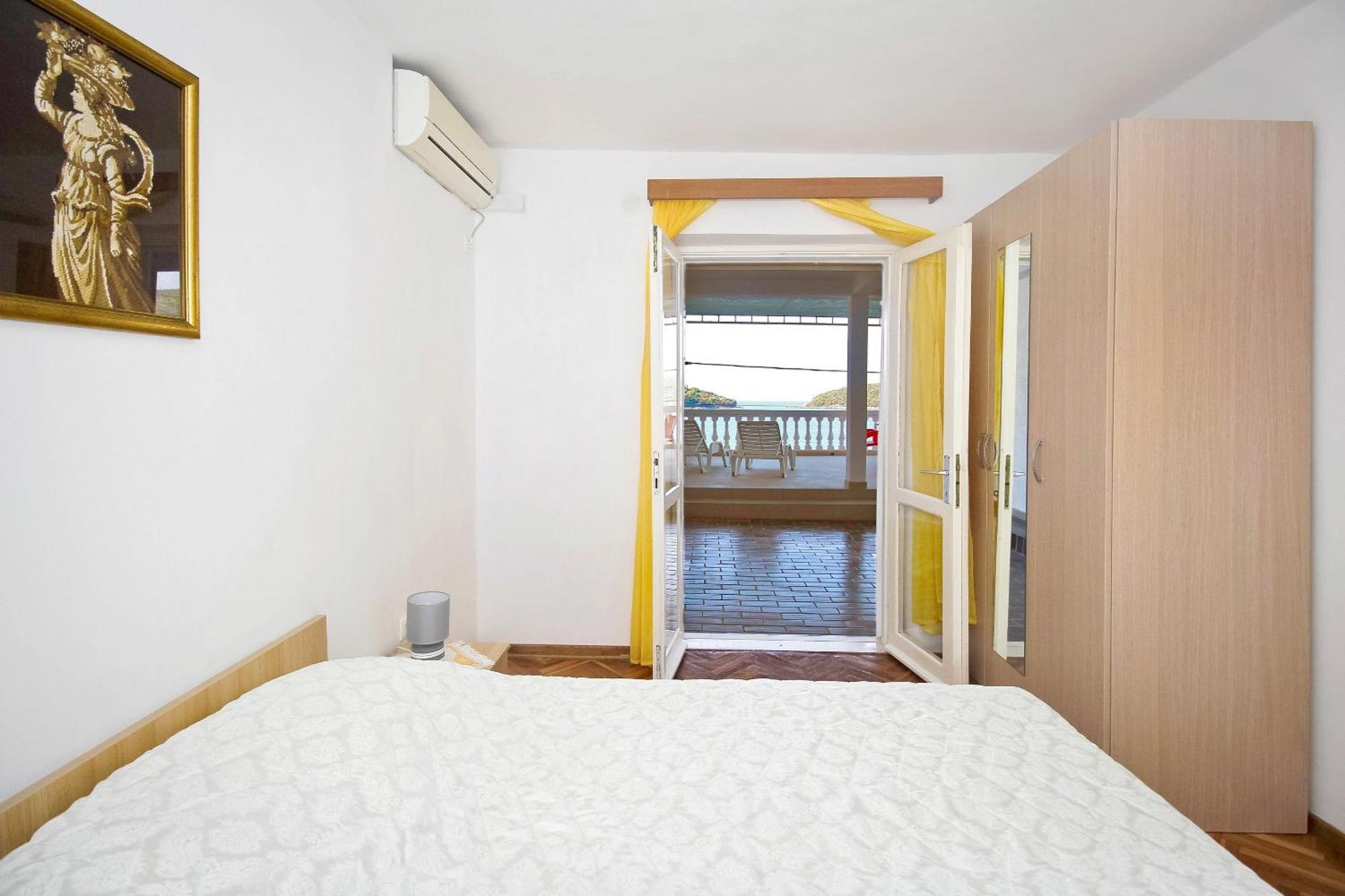 Apartments Ane Молунат Екстер'єр фото