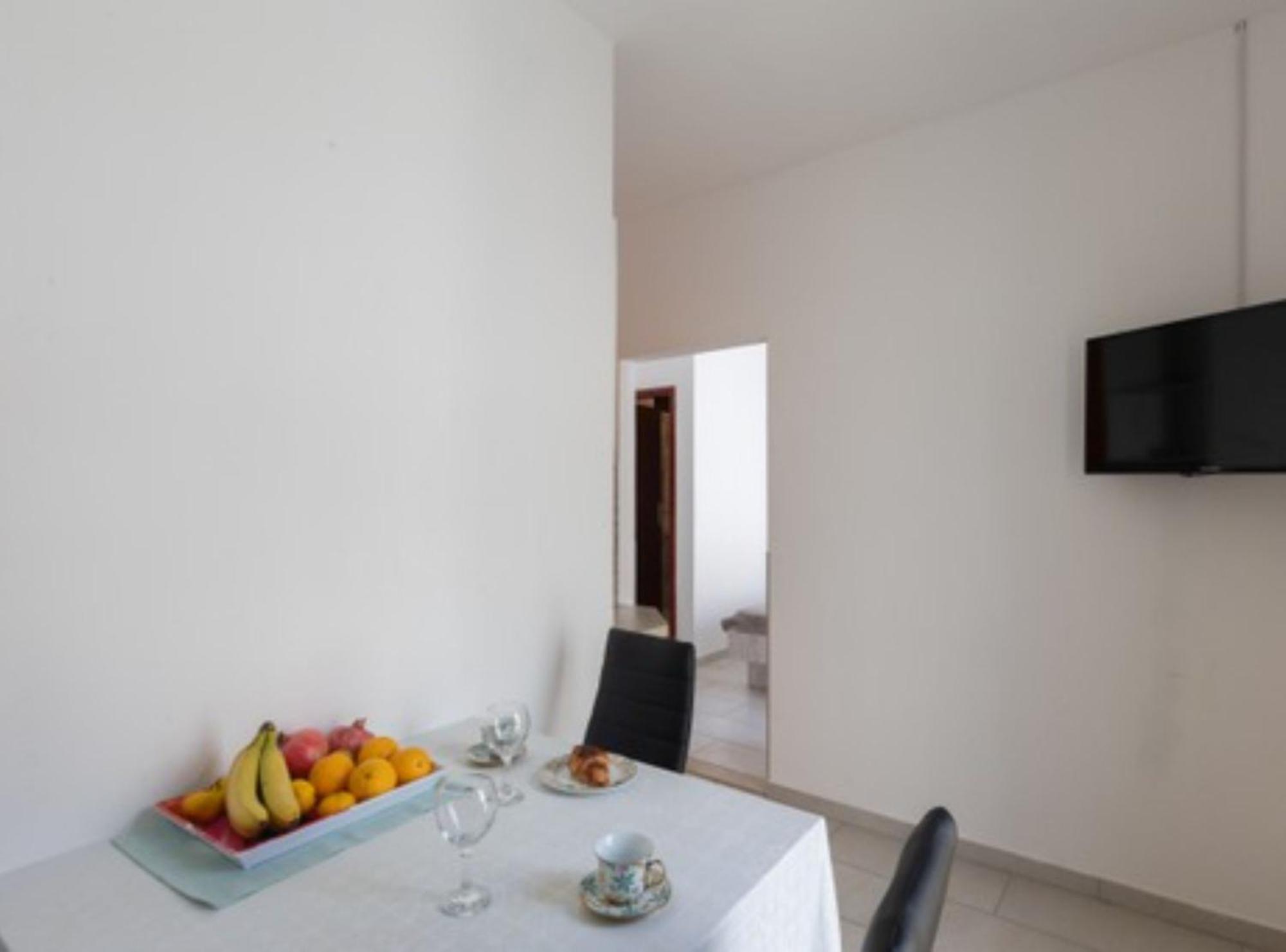 Apartments Ane Молунат Екстер'єр фото